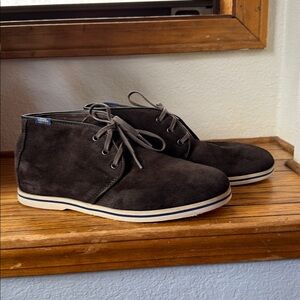 EUC Vans suede Chukka Boots size 9.5 men’s